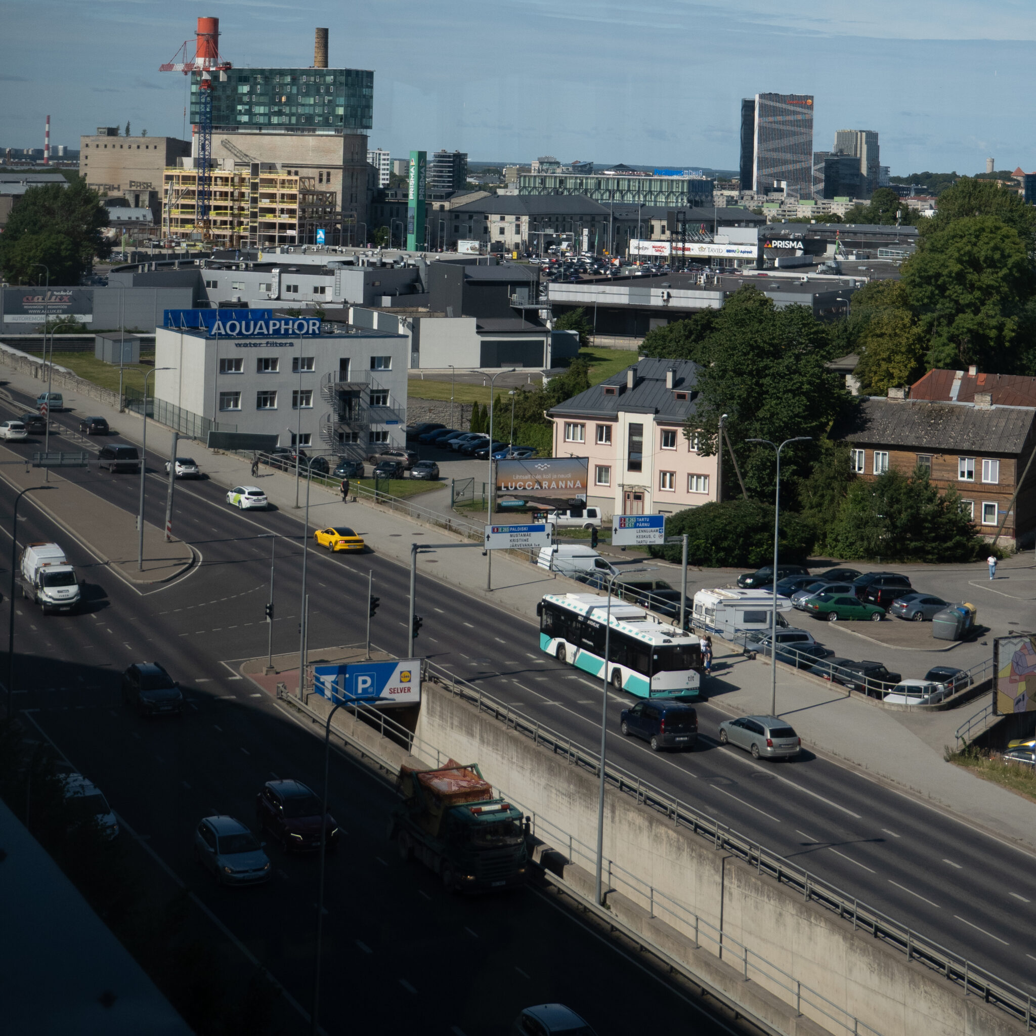 P1116853