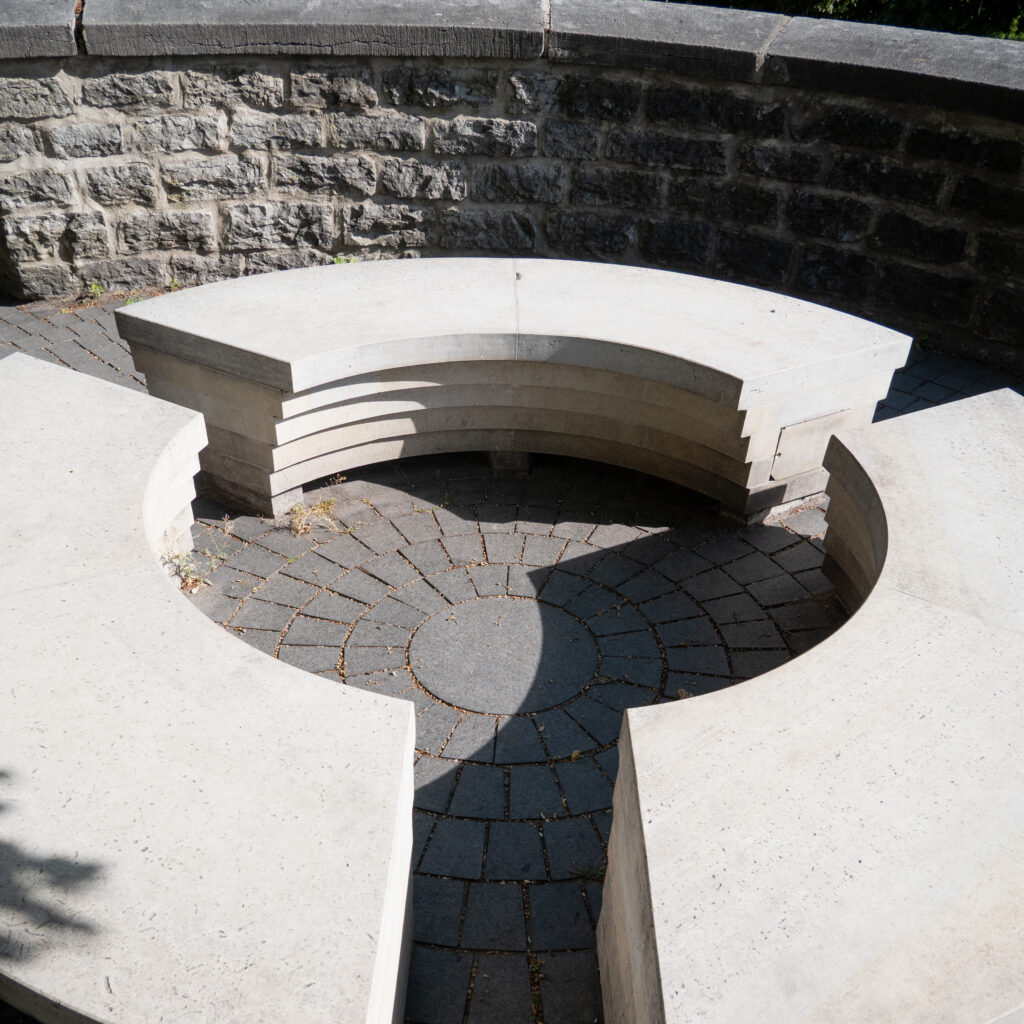 P1116949