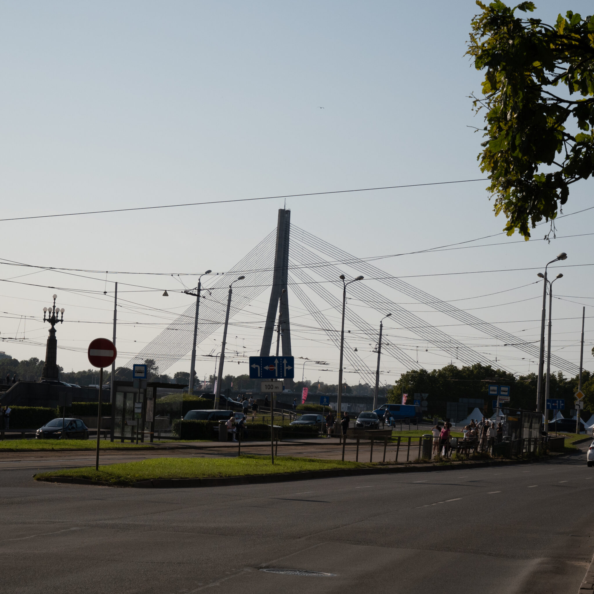 P1127348