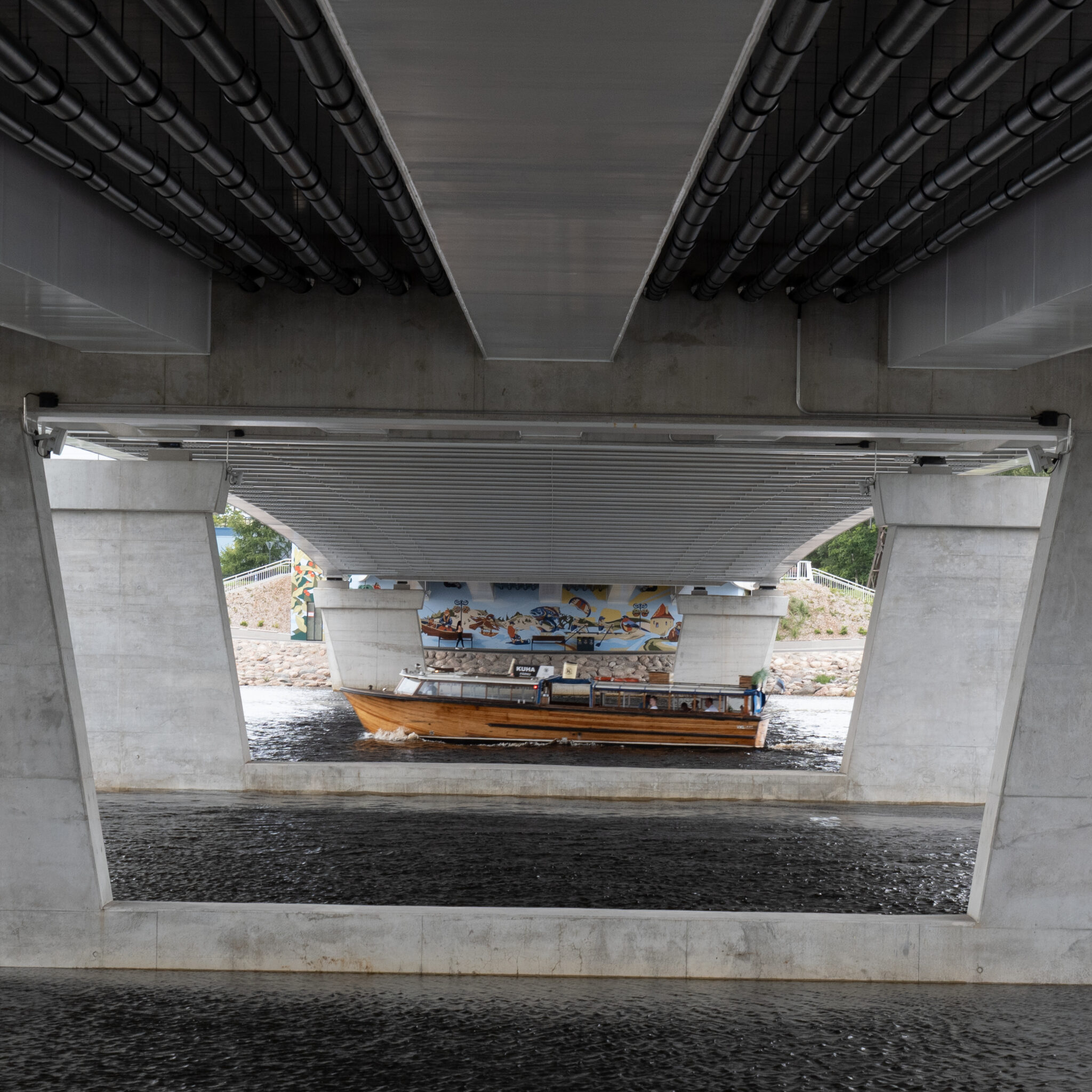 P1127537