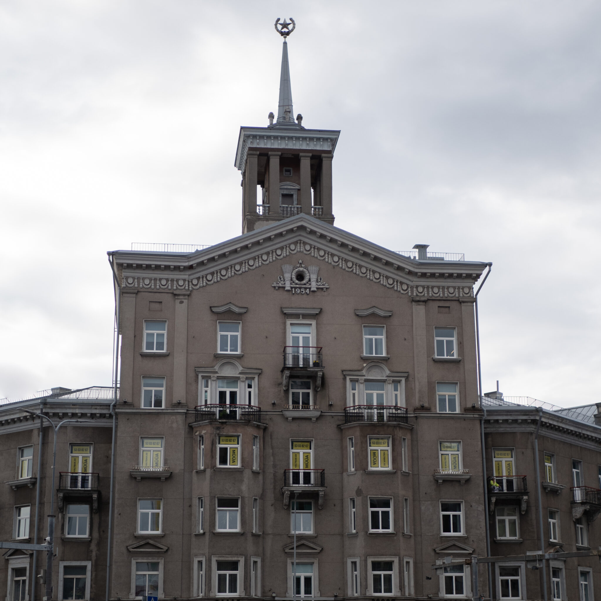 P1139664