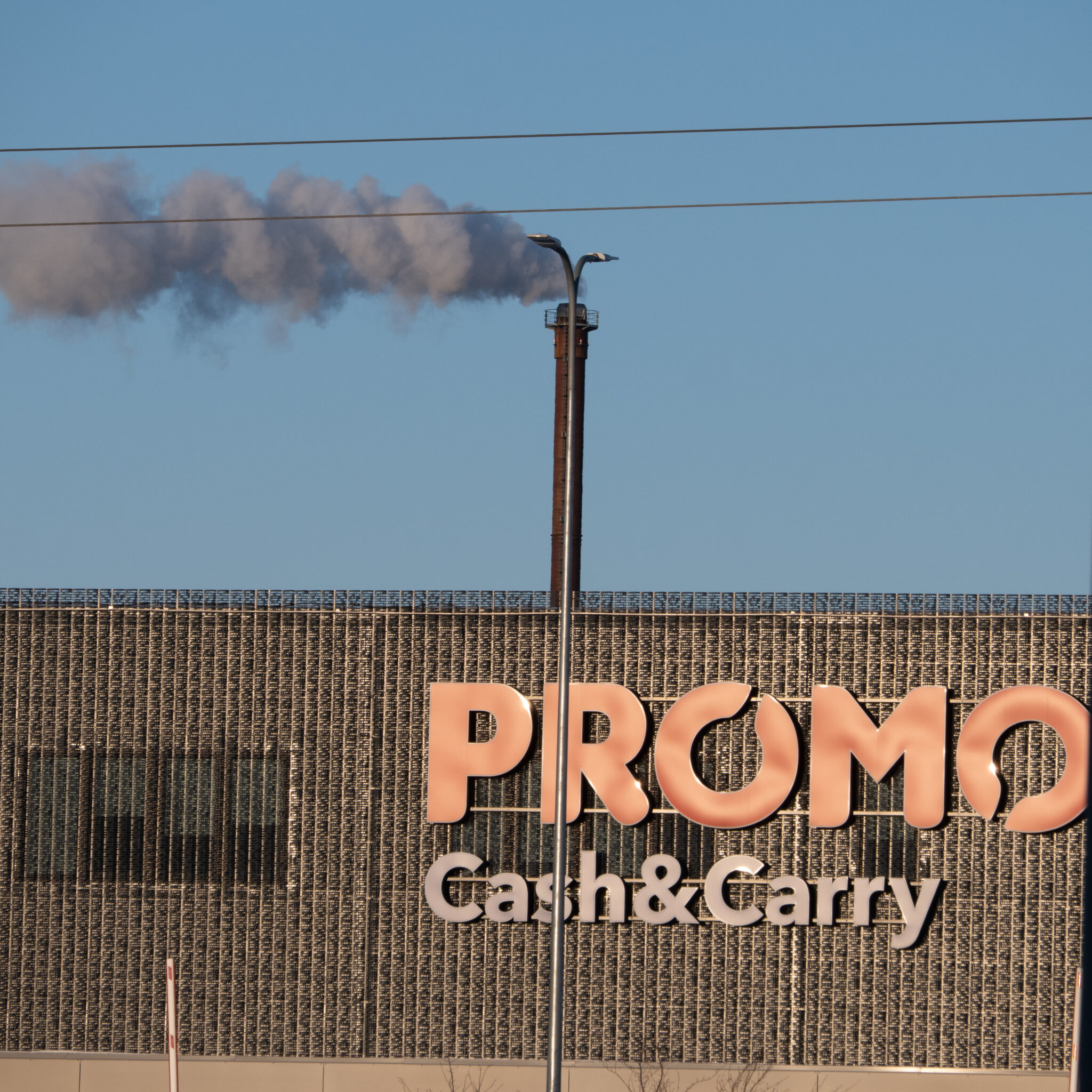 Promo Cash & Carry hoonest tõuseb suitsu.